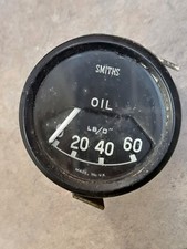 1967 Jaguar 420 Smiths Oil Pressure Guage Used Works With Mounting Bracket