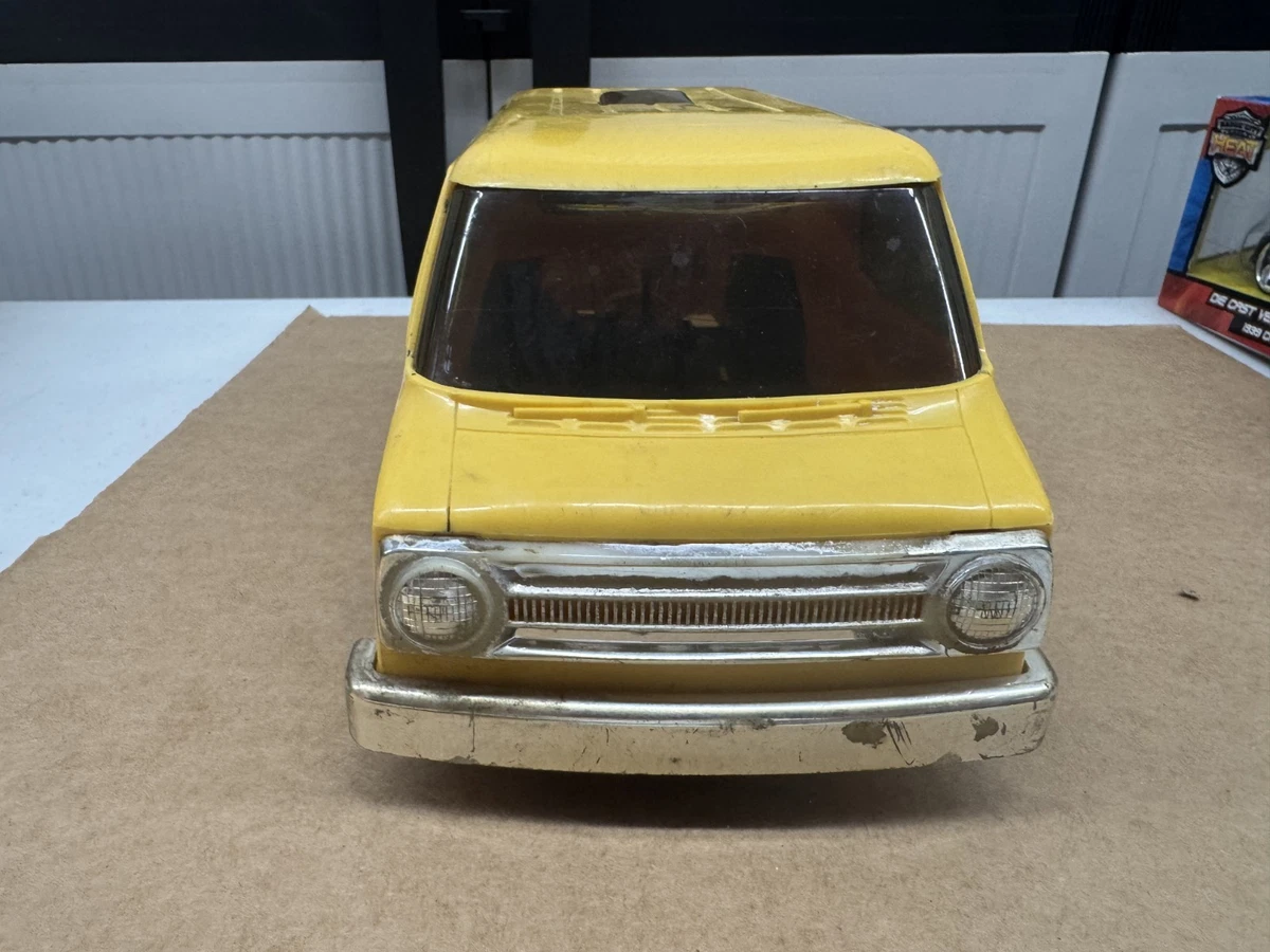 Vintage 1976 Cox Action Van .049 Gas Custom Van gelb Teile oder Reparatur Regal AA2