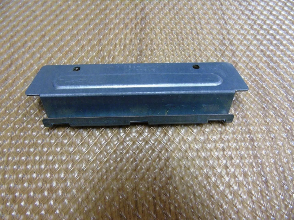Compaq Presaio 5340 Desktop Case Ad-on Card Brackets Lock Rear Plate 2A900-01 - Image 2 of 3