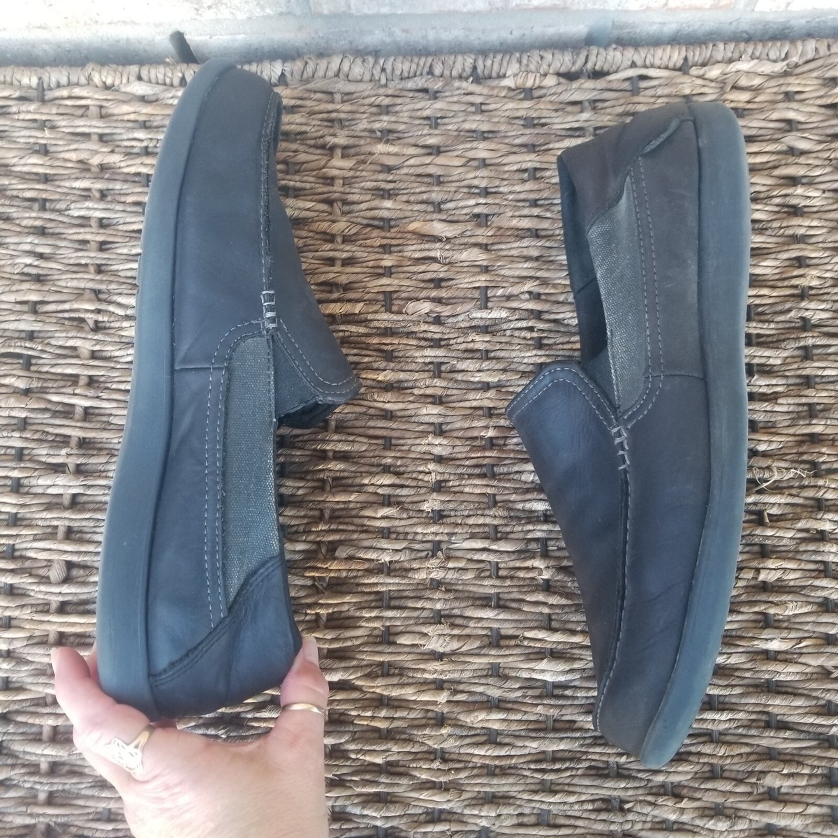 Crocs Santa Cruz Black Leather Loafers Men’s Size 12 Comfort Travel SlipOn Shoes Crocs Men main image 2