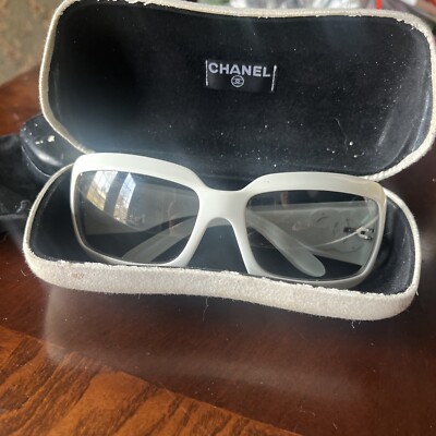 Y2K ICONIC CHANEL CC Vintage Logo Mother of Pearl Sunglasses 6022