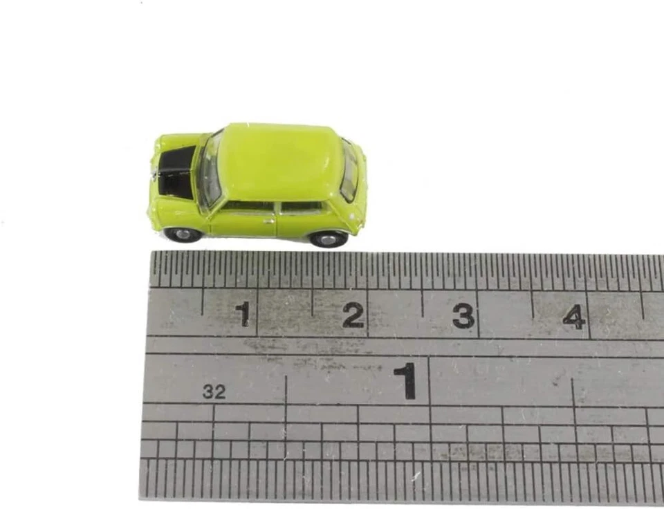 OXFORD N GAUGE MINI LIME GREEN MR BEAN NMN005 - MINIATURE 2CM COLLECTORS MODEL - Image 3 of 3