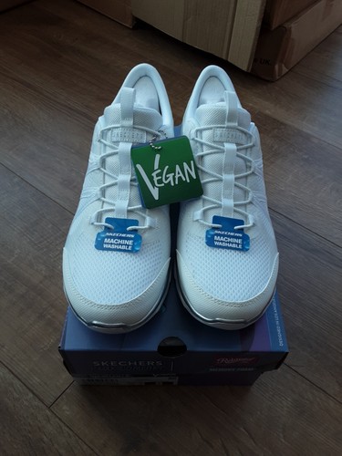 Skechers Ladies Vegan D'Lux Comfort Relaxed Fit with Memory Foam Size 5 BNIB