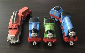 thomas the train metal trains