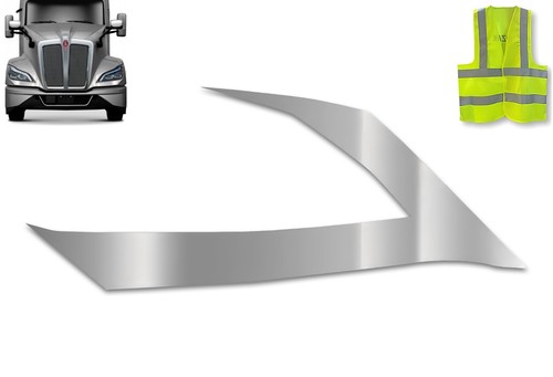 Short Headlight Chrome Trim (Right Passenger Side) Kenworth T680 Next Gen 2022+ - Picture 2 of 7