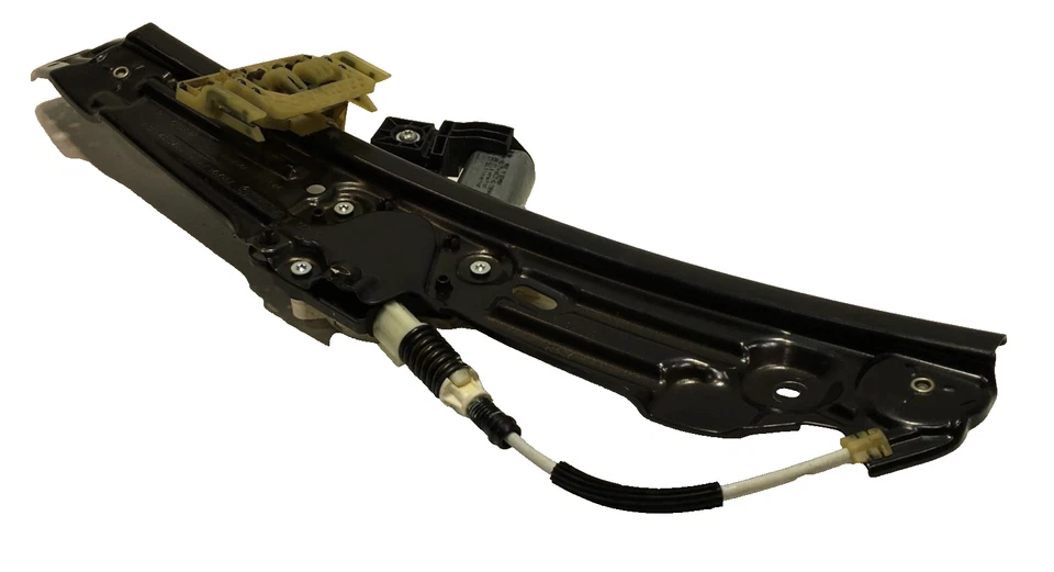 Двигатель регулятора стекла задней левой водительской двери 535d BMW F10 от оригинального производителя 2014-2016 годов выпуска - Изображение 2 из 4