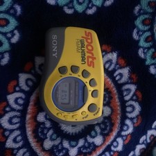 Sony SRF-M78 Sports Walkman FM/AM  WORKS GREAT  