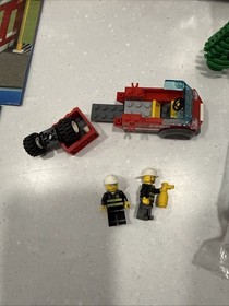 Lego City Fire Station (7208), Retired in 2012