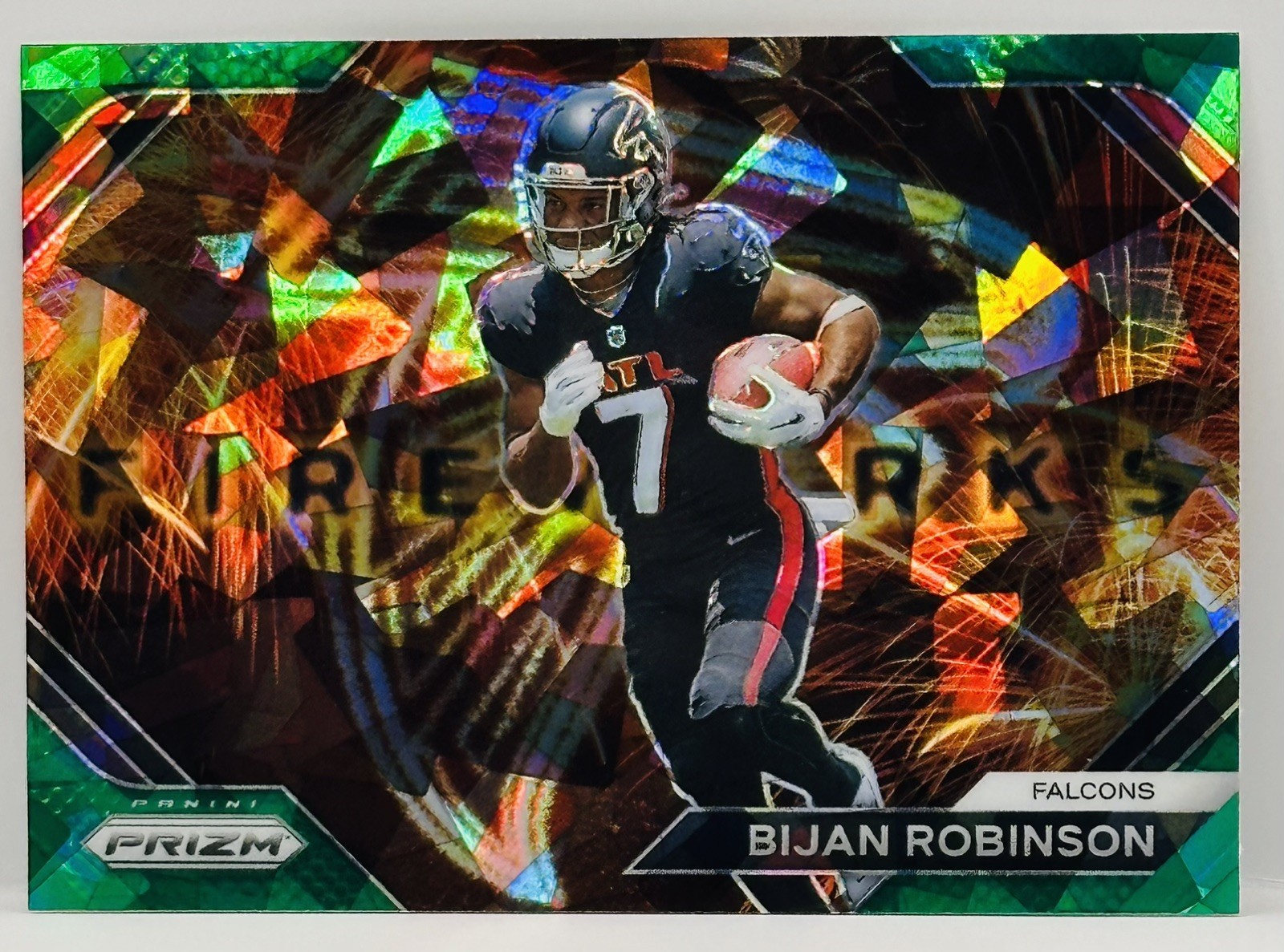 2023 Prizm Fireworks Bijan Robinson RC Green Cracked Ice Falcons SSP
