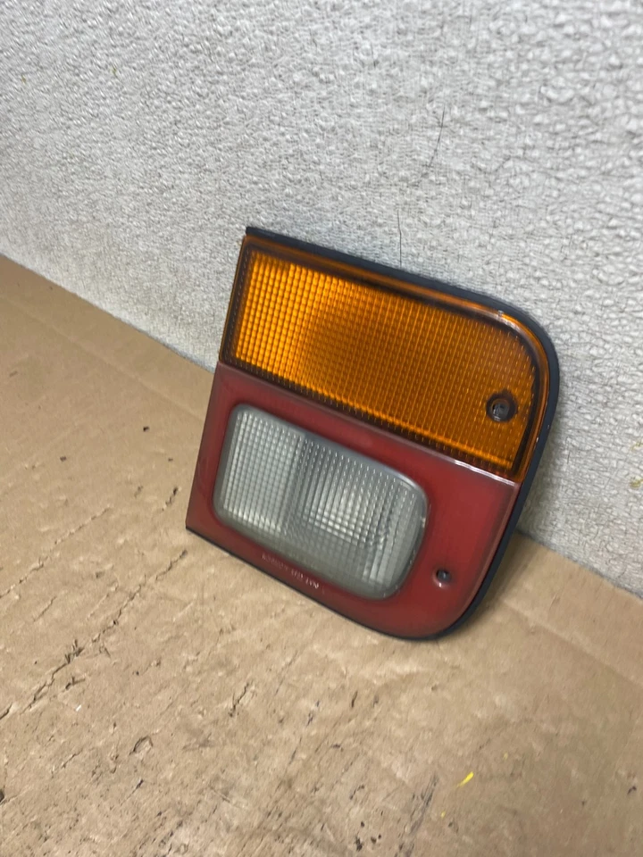 Оригинальный левый внутренний задний фонарь левая сторона водителя для Mazda MPV 1996–1998 S0964 DW - Изображение 2 из 4