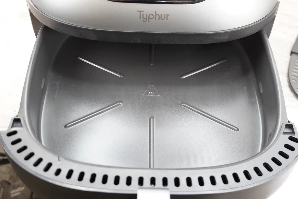 Typhur Dome Air Fryer and Dehydrator - Large Capacity EXCELLENT - Image 3 of 4