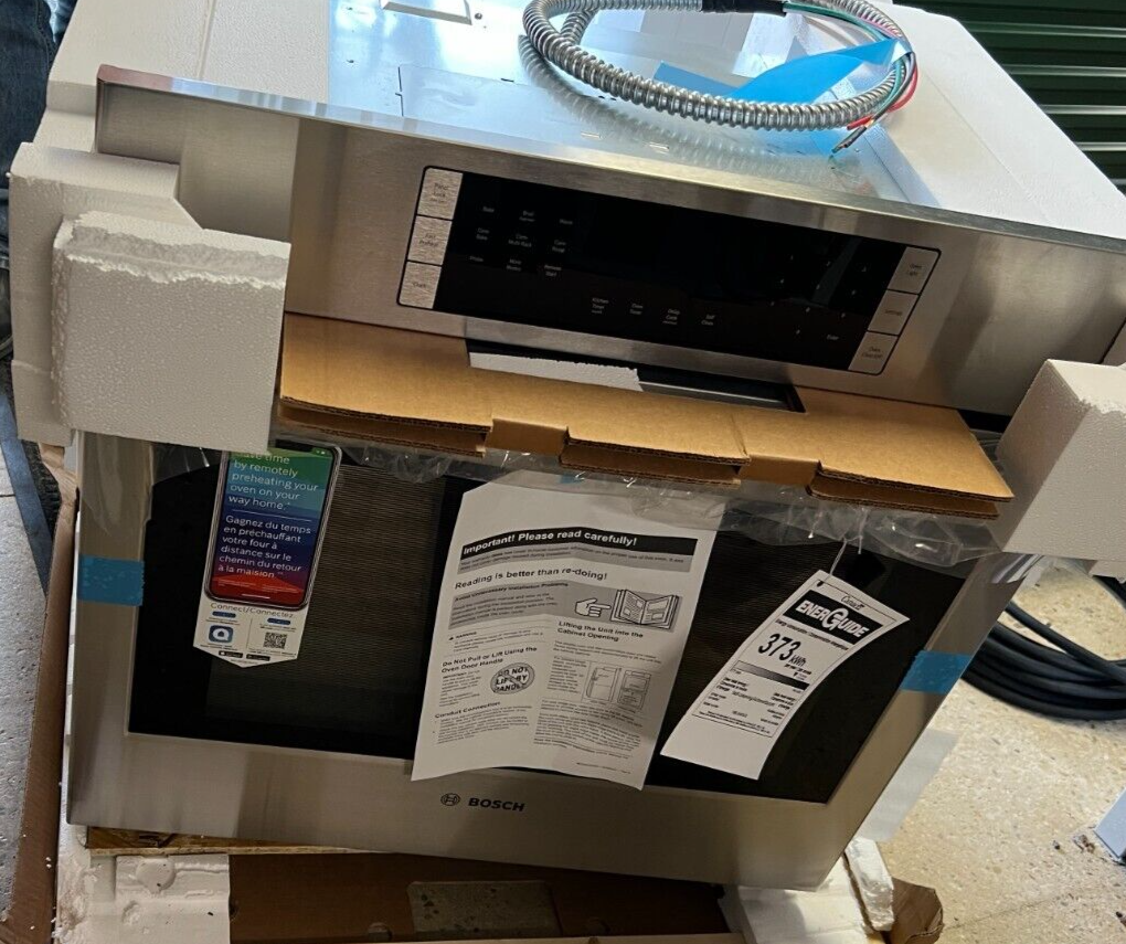 Bosch 800 Series HBL8453UC 30 Inch Smart Single Electric Wall Oven with