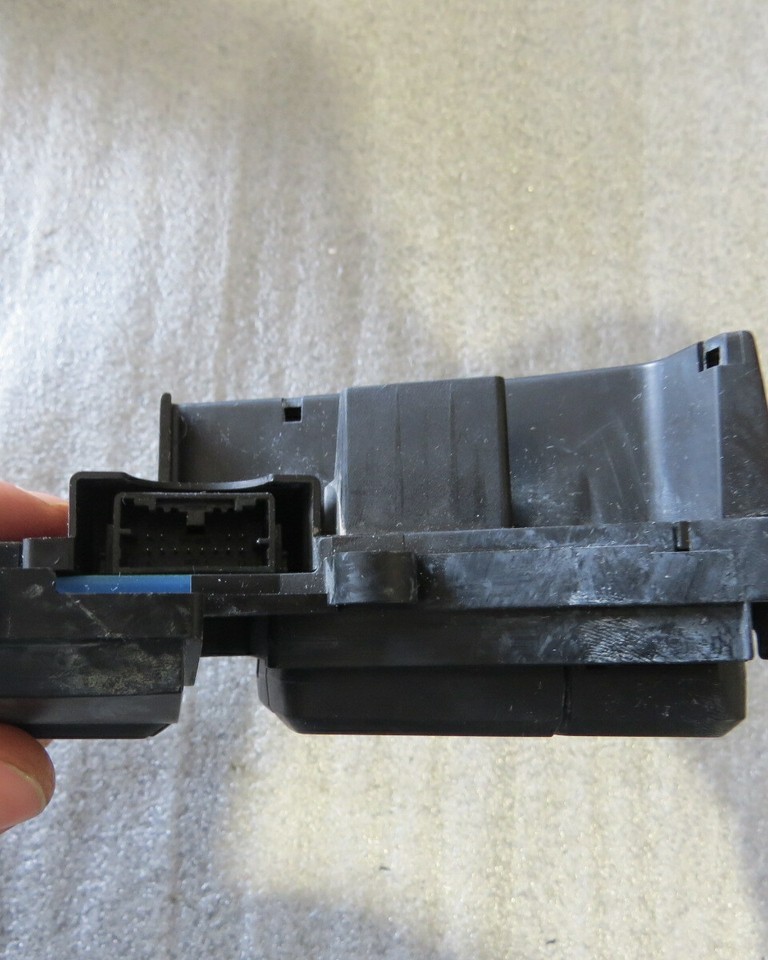 1519 Ford F250 F350 CRUISE CONTROL SWITCH LH LEFT FL3T9E740ABW