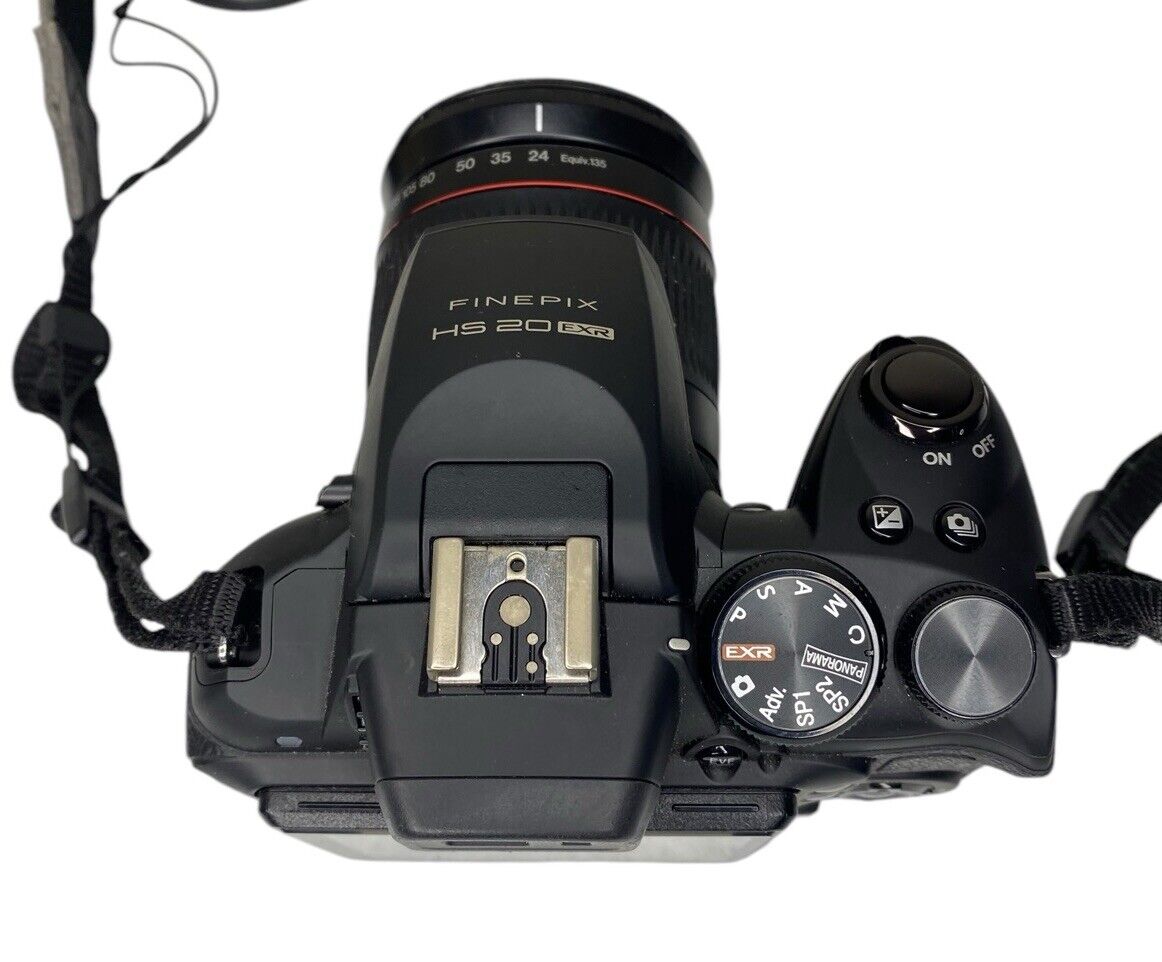 Fujifilm FinePix HS Series HS20EXR 16.0MP Digital Camera Fujifilm FinePix HS Series HS20EXR 16.0MP Digital Camera