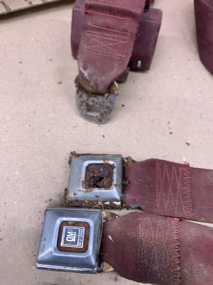 1978-1988 G-BODY MALIBU CUTLASS MONTE CARLO REGAL MAPLE CONJUNTO DE CINTO DE SEGURANÇA VERMELHO PROJETO - Imagem 4 de 4