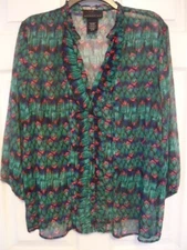 Ladies XL, Blouse Top,  3/4  Sleeve, V Neckline into button front by Attention