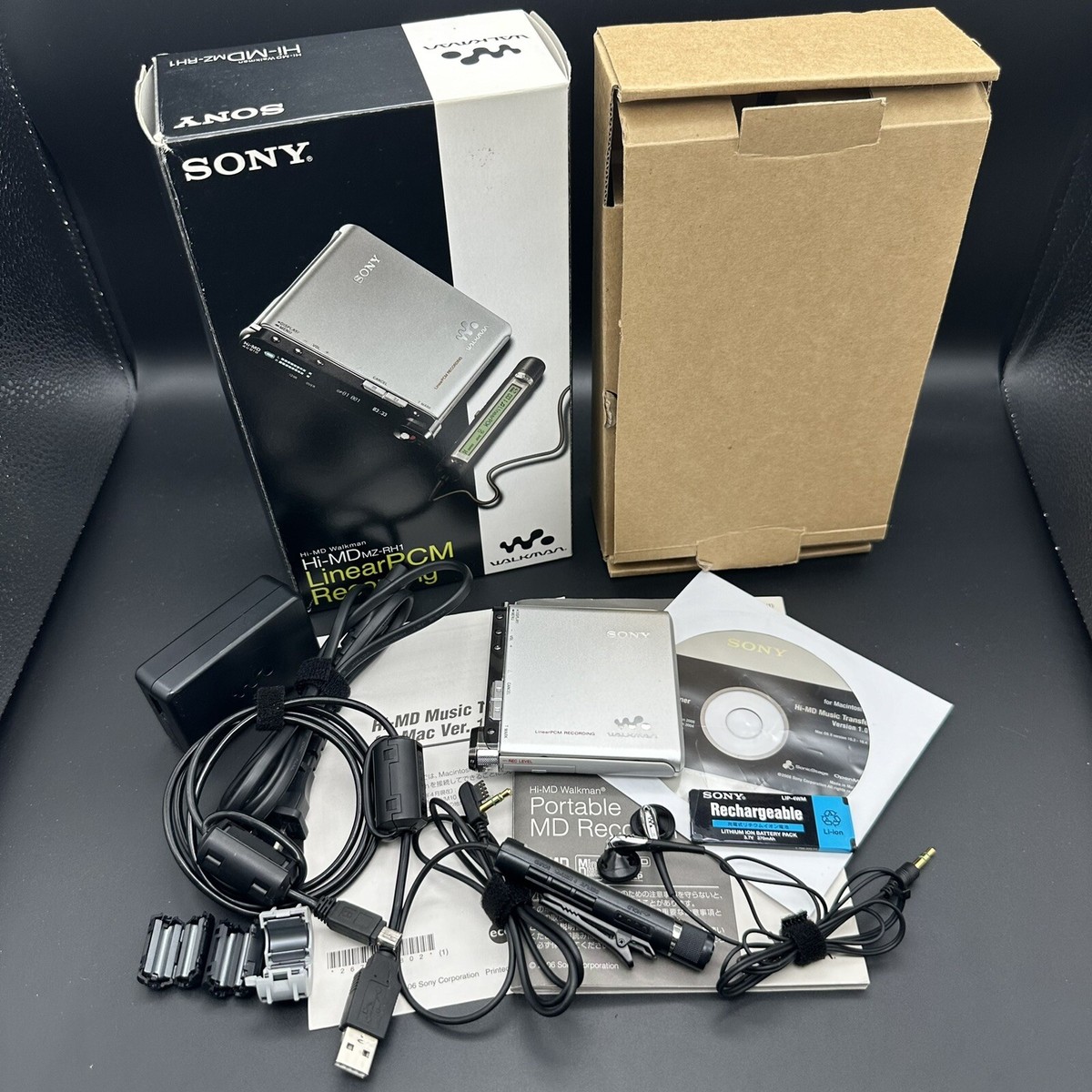 SONY MZ-RH1 油っこく “Hi-MDウォークマン” SONY MZ-RH1 油っこく “Hi-MDウォークマン”