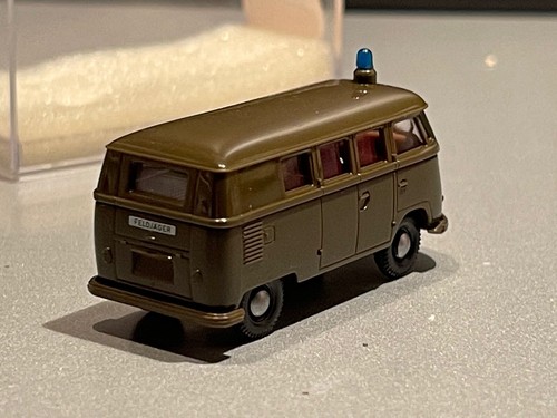 Volkswagen VW T1 Bus Feldjäger BW Militär Transporter Kleinbus H0 1:87 Brekina - Bild 7 von 12