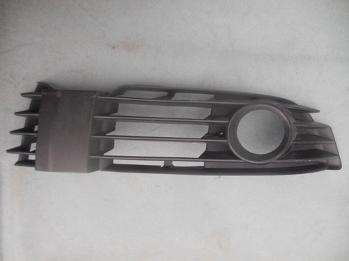 Stoßstangengitter Abdeckung Stoßstange vorne links VW Passat 3BG 3B0853666L