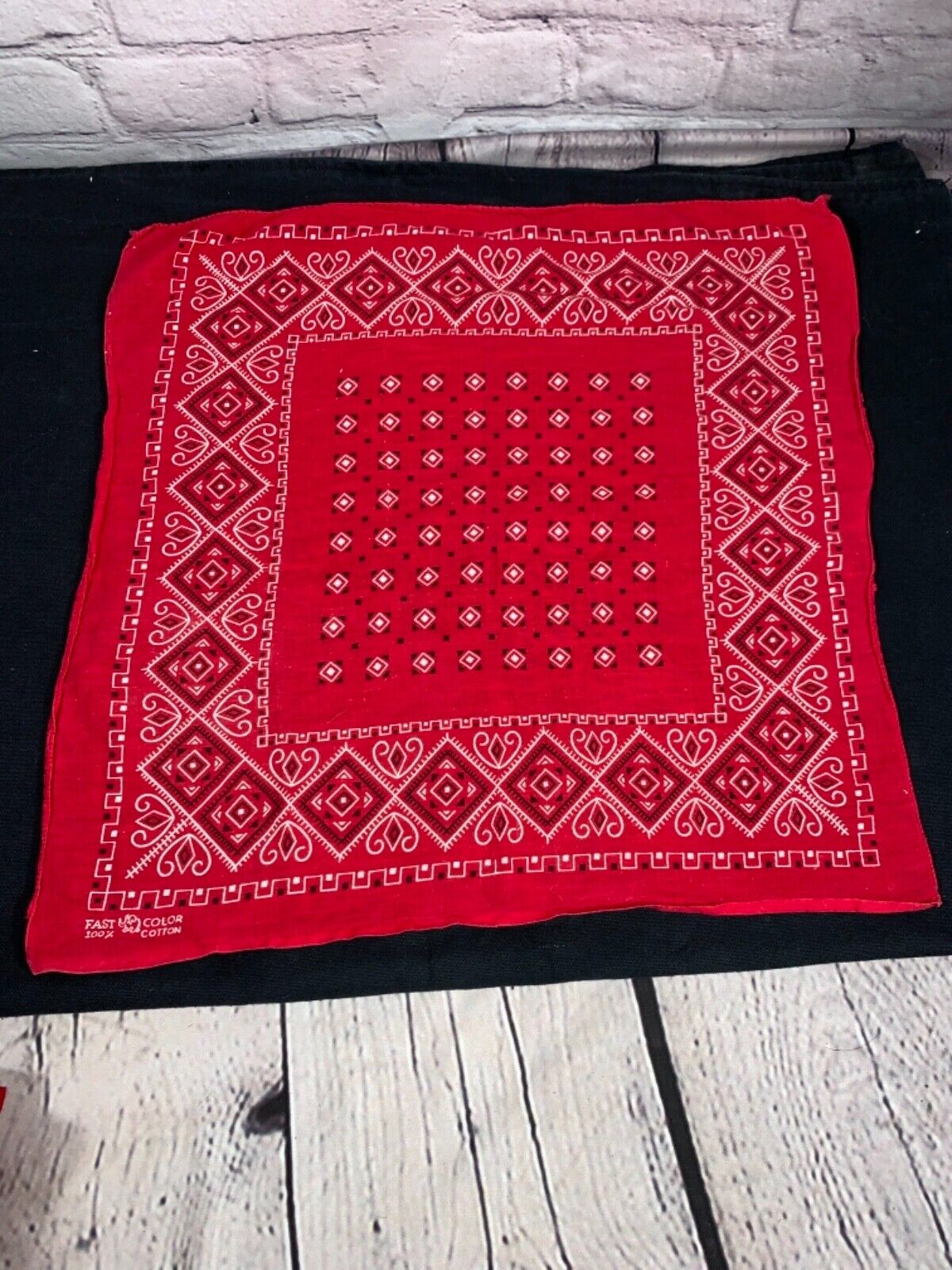 Vintage RED BANDANA Fast Color 100% Cotton Wester… - image 1
