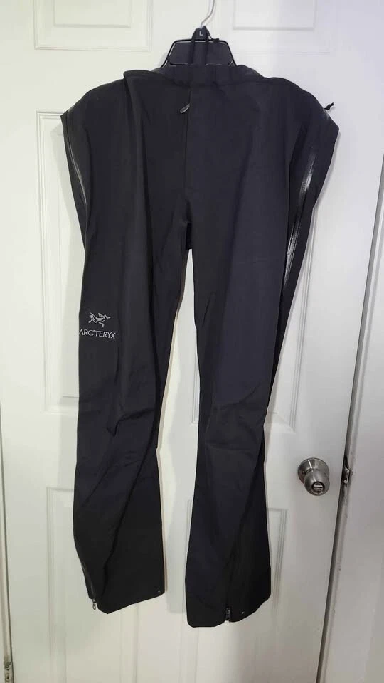 Arc'teryx Beta Pants - Men's LARGE hiking pants waterproof