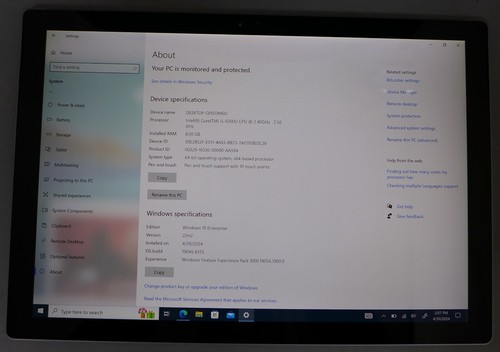 Microsoft Surface Pro 4, Silver, 13", i5, 8GB, 256GB - Screen Flickers - Picture 2 of 12