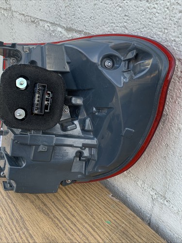 2014-2018 BMW X5 F15 REAR LEFT SIDE OUTER TAILLIGHT TAIL OEM - Picture 7 of 10