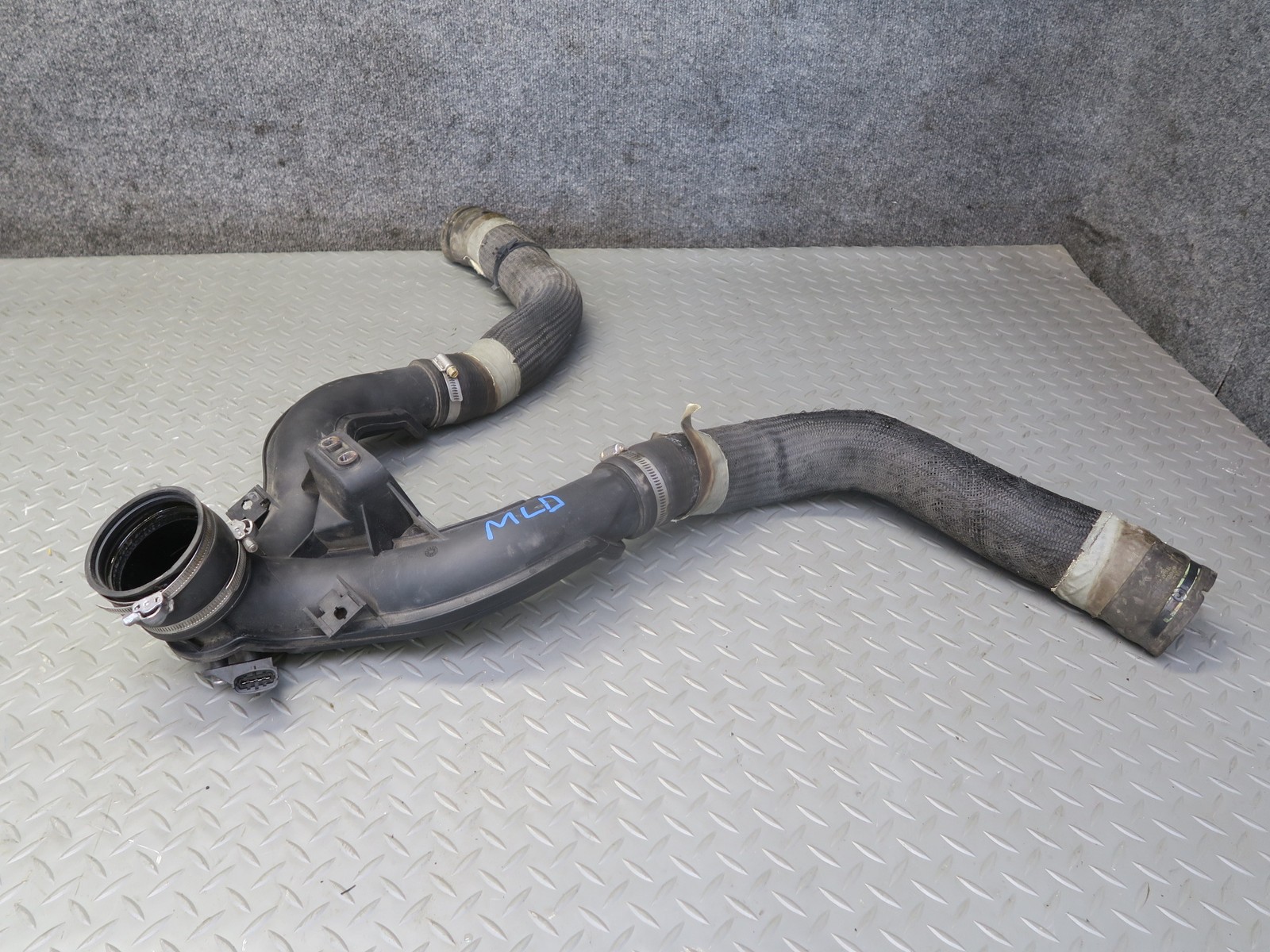 2017-2020 MASERATI LEVANTE M161 3.0L AIR INTAKE DUCT W SENSOR & HOSES