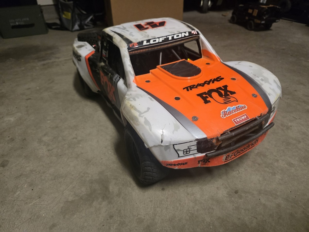 ホビーラジコン TRAXXAS UDR Traxxas Unlimited Desert Racer UDR 6S RTR 4WD Race Truck