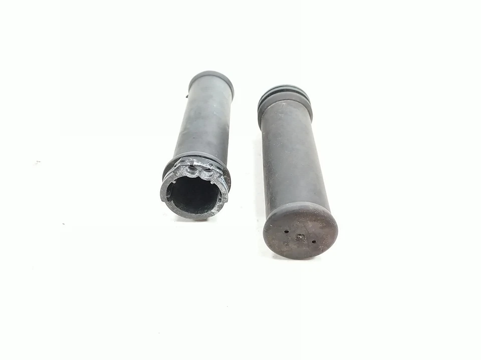 18 Harley Davidson Iron 1200 XL1200NS Throttle Tube And Grips - Image 4 of 4