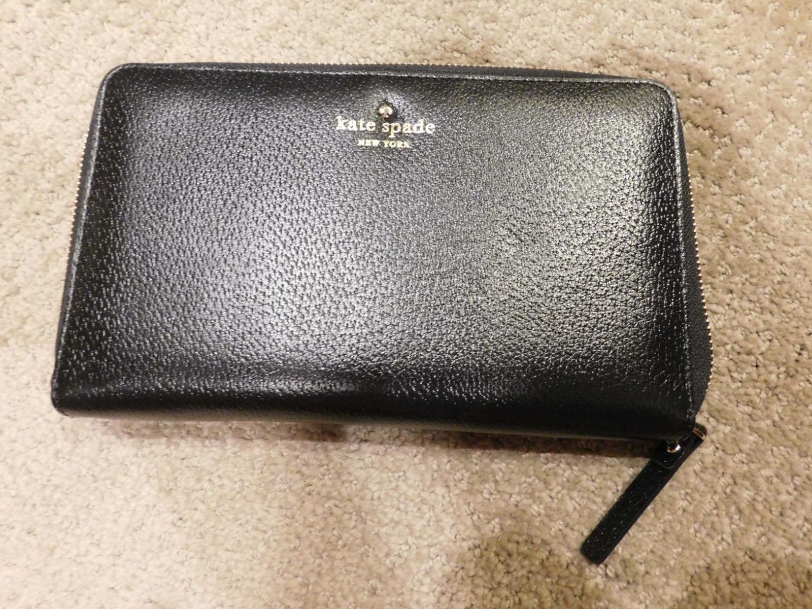 Kate Spade Darcy Clutch Wallet - New Never Used