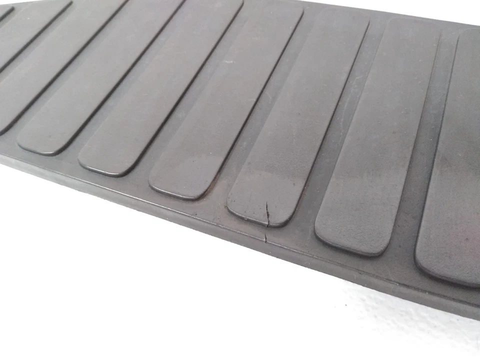 Almohadilla de ajuste trasera del lado del conductor GMC 1988-1998 Sierra para plataforma Chevy Silverado G35 Foto 3 de 4