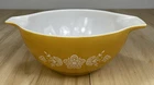 VTG PYREX 442 Gold Cinderella Mixing Bowl 1.5 Qt. Butterfly Floral Oven Ware