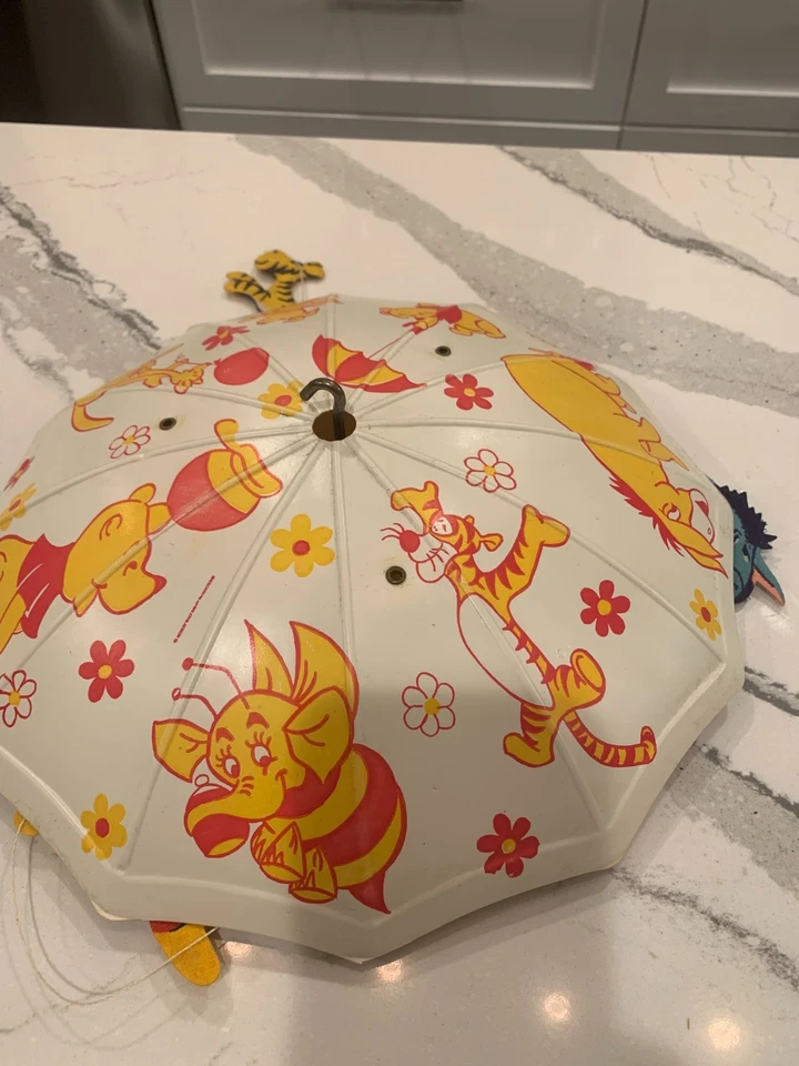 Cuna musical Winnie the Pooh vintage años 70 guardería móvil Disney Tigger Eeyore Foto 2 de 4