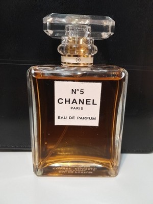 Chanel No 5 Eau De Parfum 3/4 fl oz Spray Bottle Paris, France Old Money Luxury