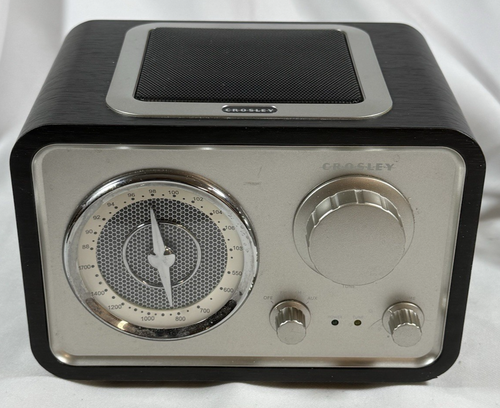 Crosley CR221 Mid Century Vintage Style Retro AM/FM Aux Tabletop Radio
