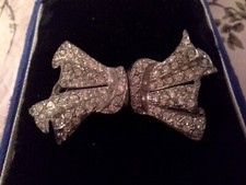 ATEMBERAUBENDE ART DECO DUETTE BROSCHE, SCHLE...