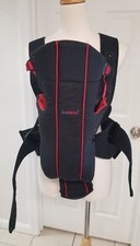BABY BJORN Baby Carrier Unisex 8-26 lbs Black and Red