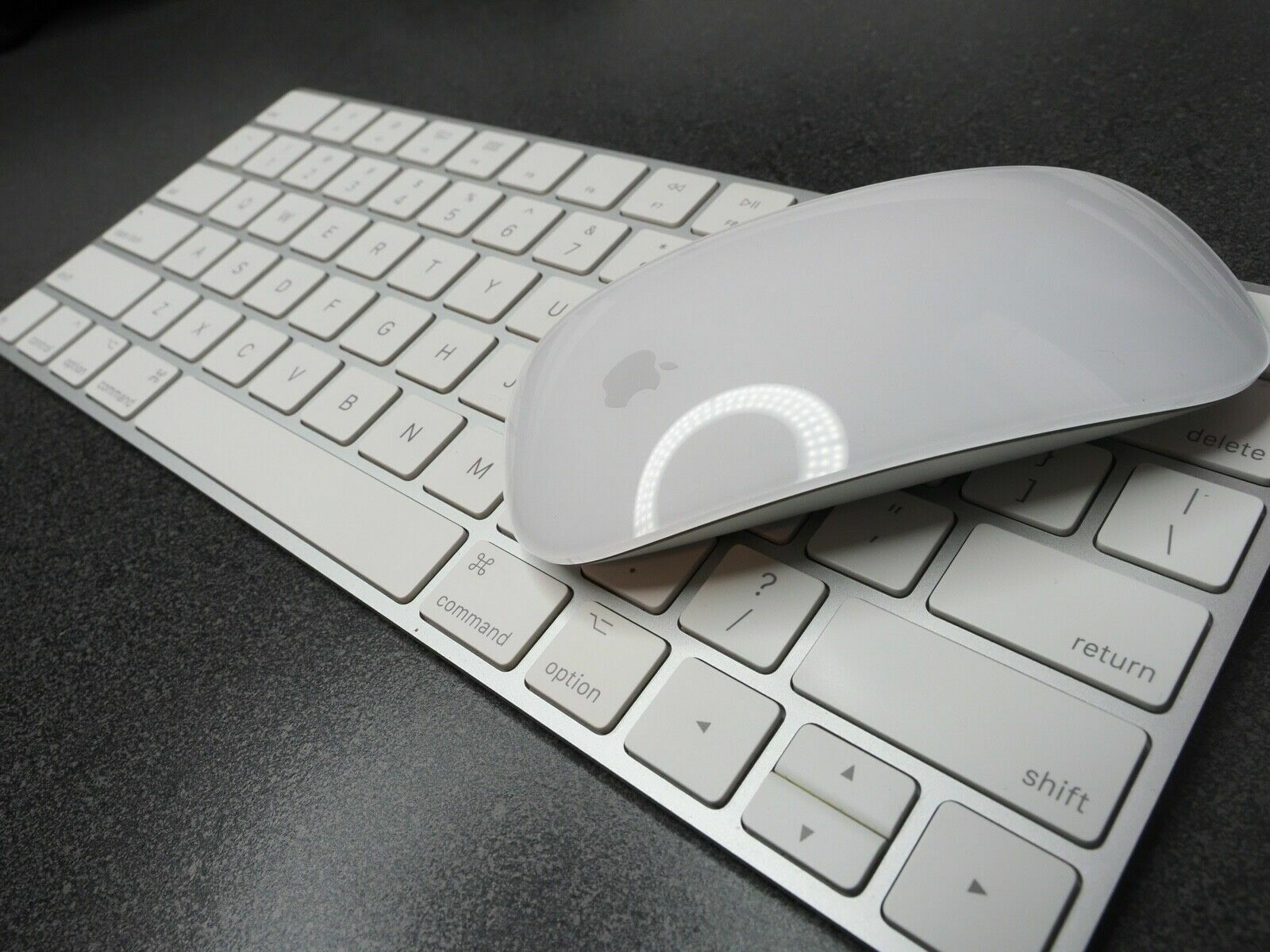 SOURIS MAC Magic Mouse 2 , Model: MLA02LL/A, PC / Computer