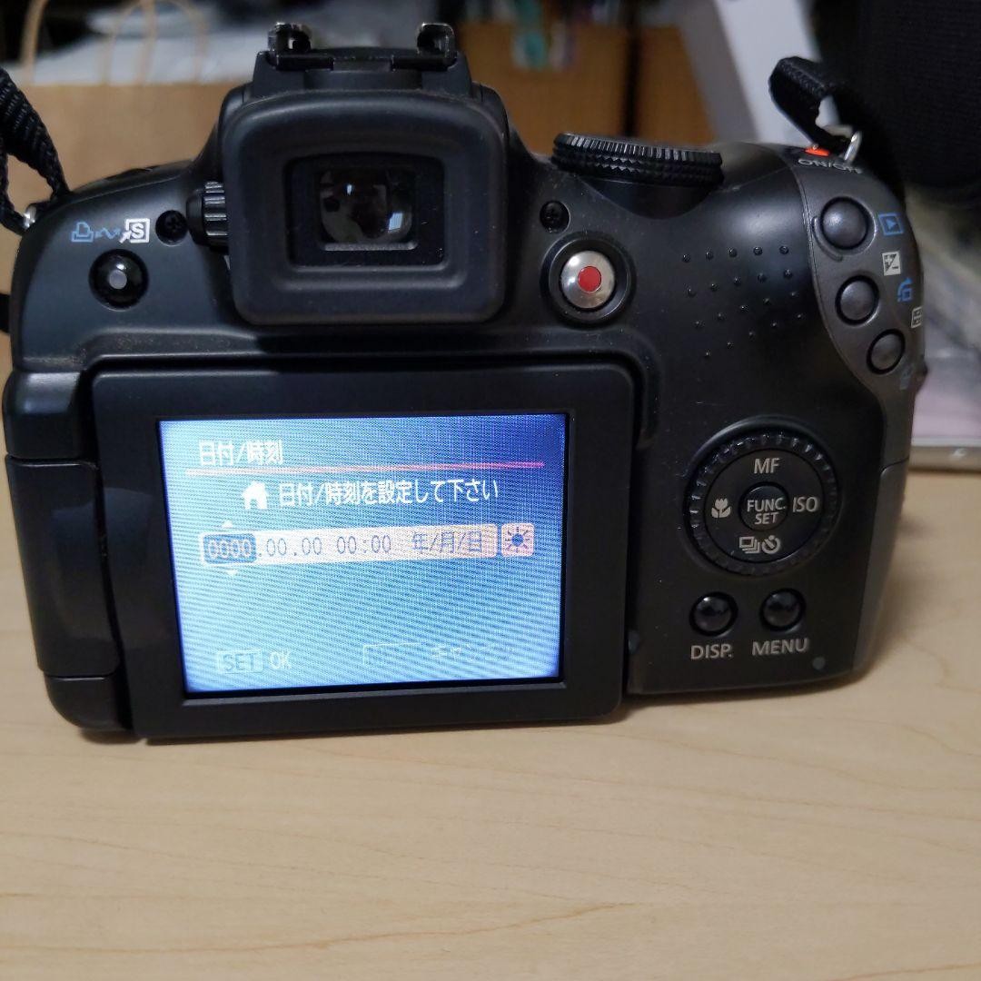 Canon PowerShot SX10 IS Digital Camera 20x Zoom Lens Excellent