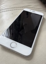 Apple iPhone 7 Silver Unlocked 32GB 2GB RAM 4.7" IOS Touchscreen Smartphone