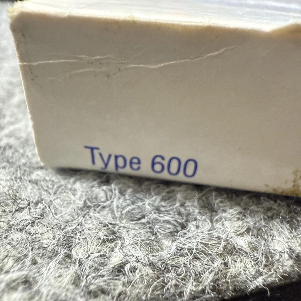 LOT of 2 Polaroid TYPE 600 New Old Stock NOS Sealed Instant Film - Expired 10/05 - Image 4 of 4