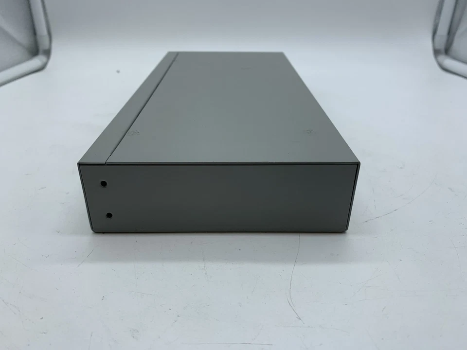 Allied Telesis AT-FS708 8 Port Fast Ethernet Switch No PSU w/ FREE SHIPPING - Image 4 of 4