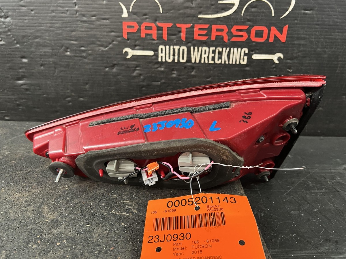 16-18 HYUNDAI TUCSON DRIVER LH INCANDESCENT LIFTGATE MOUNTED TAIL