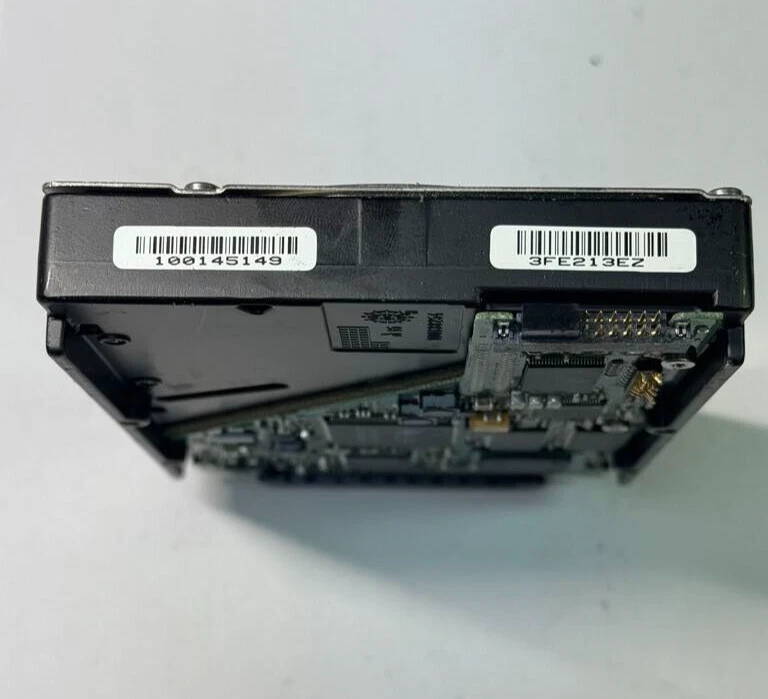 Seagate 9U3001-044 ST318406LC  18.0GB 10K RPM Ultra-3 SCSI Hot-Pluggable 80Pin - Image 4 of 4