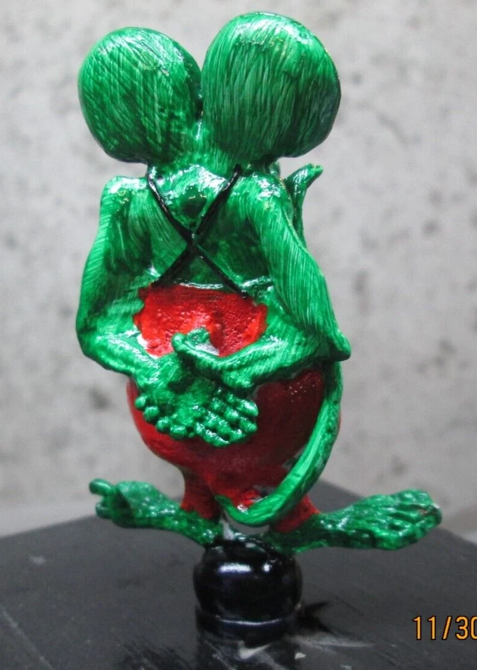 raro ornamento de capô de carro pintado à mão rat fink ed roth ratrod hotrod - Imagem 2 de 3