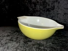 PYREX Yellow-Green Cinderella Mixing Bowl