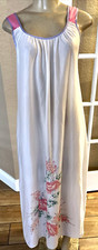VINTAGE White Semi Sheer Nightgown With Floral Graphics Size Medium xbw