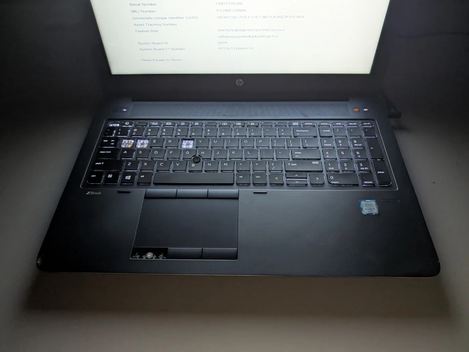 READ! HP ZBook 15 G3 — i7-6820HQ • 8GB RAM - Image 4 of 4
