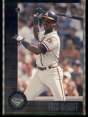 1996 Leaf #33 Fred McGriff